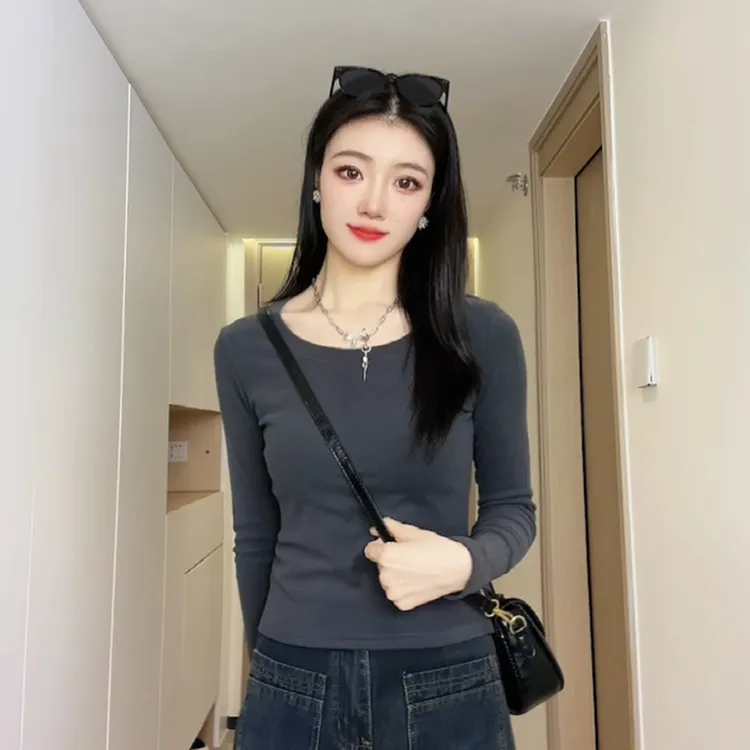 秋冬季双面德绒修身显瘦U领露锁骨德绒打底衫女时尚内搭上衣