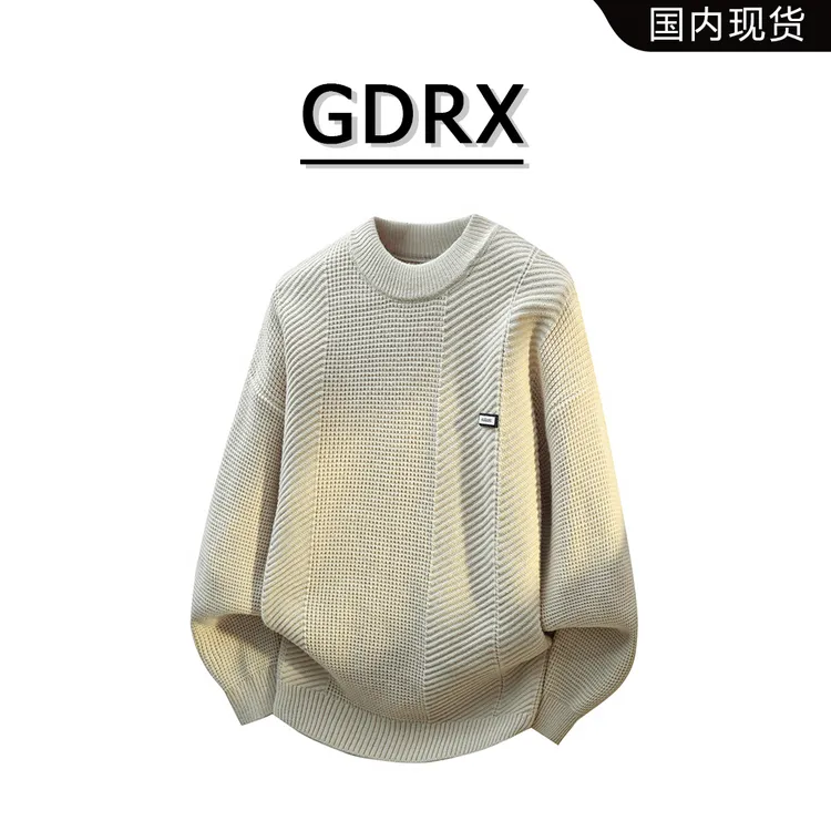 GDRX圆领长袖毛衣男2025秋季新款针织纯色休闲上衣徽章轻奢男装