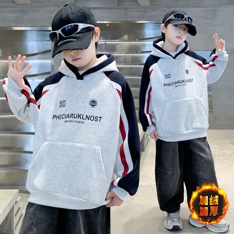 男童加绒连帽卡通卫衣秋冬保暖套头字母加厚休闲百搭中大童潮绒衫