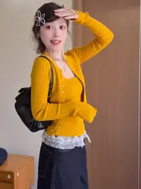韩系爆款黄色短款针织开衫女秋季新款内搭叠穿吊带背心两件套上衣
