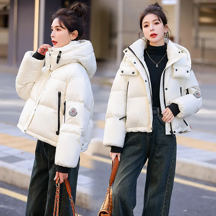 亮面羽绒服女短款冬季2025新款今年流行小个子90白鸭绒外套现货