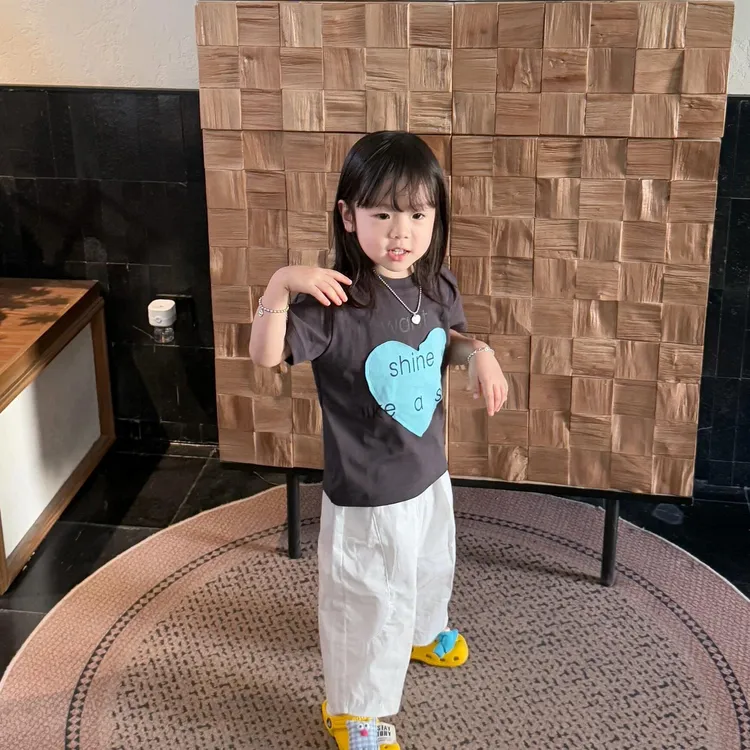 小思家2025夏季新款女宝韩版休闲百搭印花短袖T恤纯色阔腿裤套装