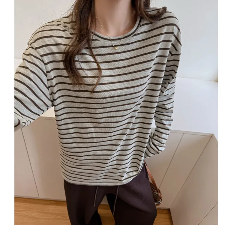 早秋季条纹圆领宽松休闲百搭长袖t恤女慵懒风内搭打底衫大码上衣