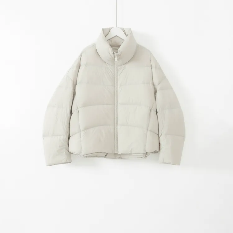 几里与麻【抱抱熊】宽松慵懒立领蓬蓬羽绒服 衣长68胸围148 2100852