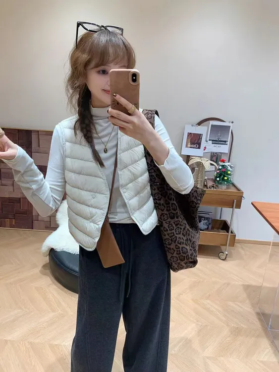 冬新款轻薄棉时髦马甲女短款v领内胆背心小个子坎肩叠穿内搭外套