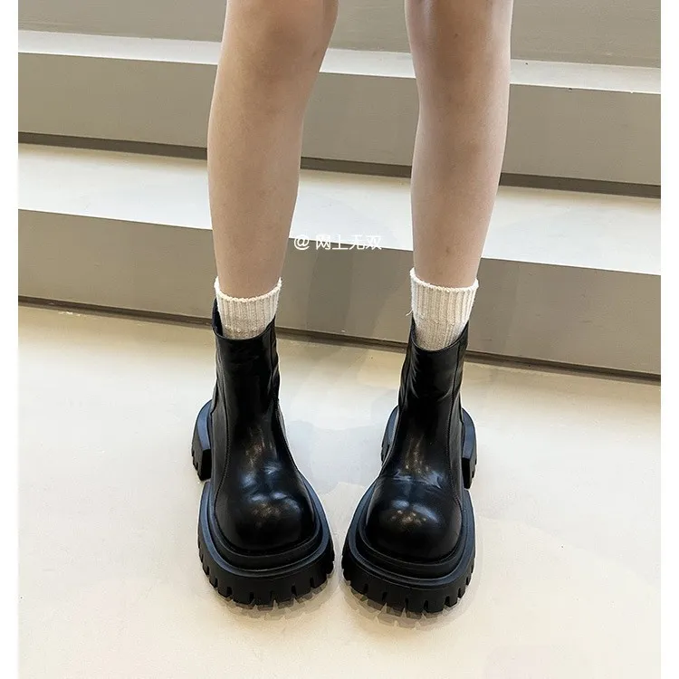 甜酷辣妹2025秋冬新款厚底粗跟大瘦瘦靴女厚底短靴增高显瘦马丁靴