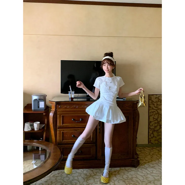 甜美风穿搭蕾丝抹胸吊带外穿上衣女2025新款短袖A字T恤裙摆两件套