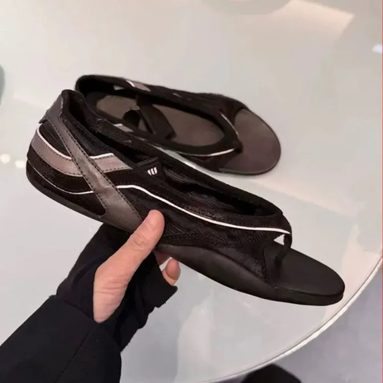 韩版一字带平底夹趾人字凉鞋女2025新款春夏季运动德迅鞋