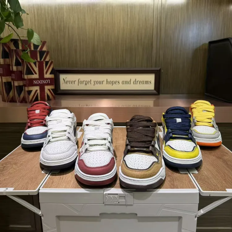 2025秋冬新款低帮舒适透气系带拼色运动时尚男鞋百搭透气潮流男士