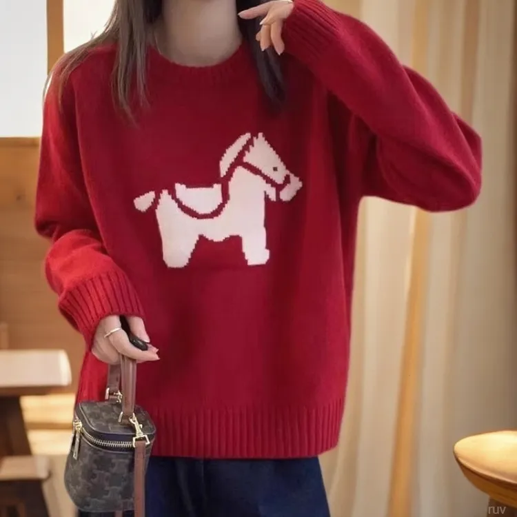 可爱提花小马图案新年红色高级设计感毛衣女2025秋冬新款针织衫