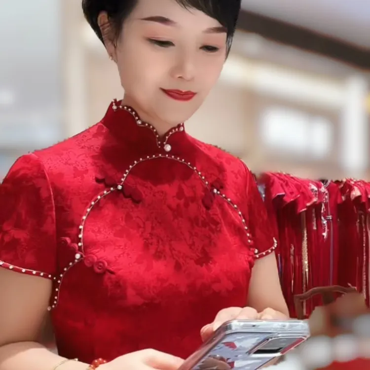 170362朱紫褕红色年轻款婚宴旗袍2025中国风蕾丝中式礼服敬酒服
