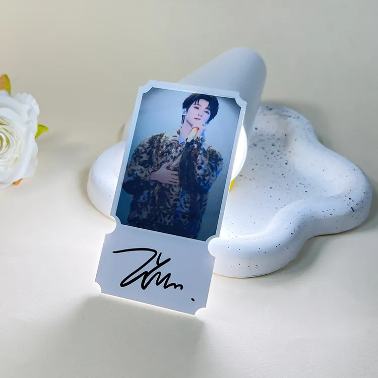 梓渝镜中画便携式镜子演唱会周边新款亚克力票根透镜应援礼物