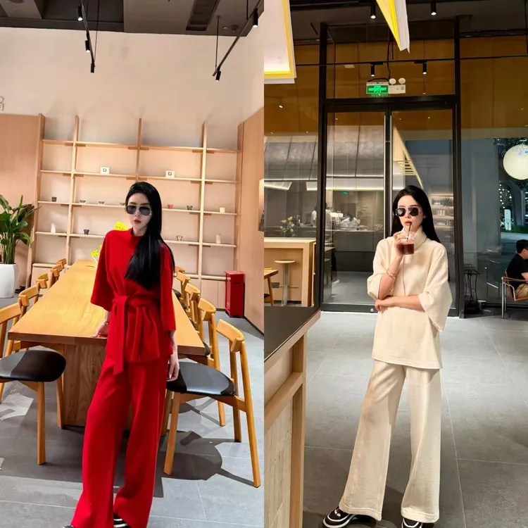 DL乐乐家【树莓红茶】设计感后领飘带半高领宽松慵懒风时尚休闲套装