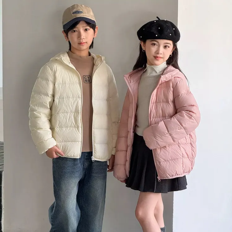 【在仓】90白鸭绒儿童连帽秋冬保暖纯色轻薄羽绒服TZH0009