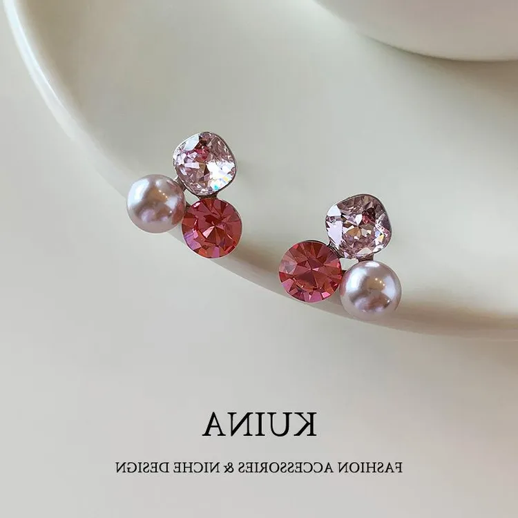 铜合金锆石耳饰 简约复古粉色耳钉耳环新款爆款高级感轻奢耳饰女