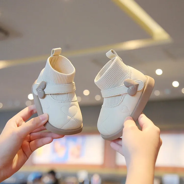 秋冬季女宝宝短靴子1一2-3岁小童婴儿二棉鞋加绒保暖软底学步鞋子