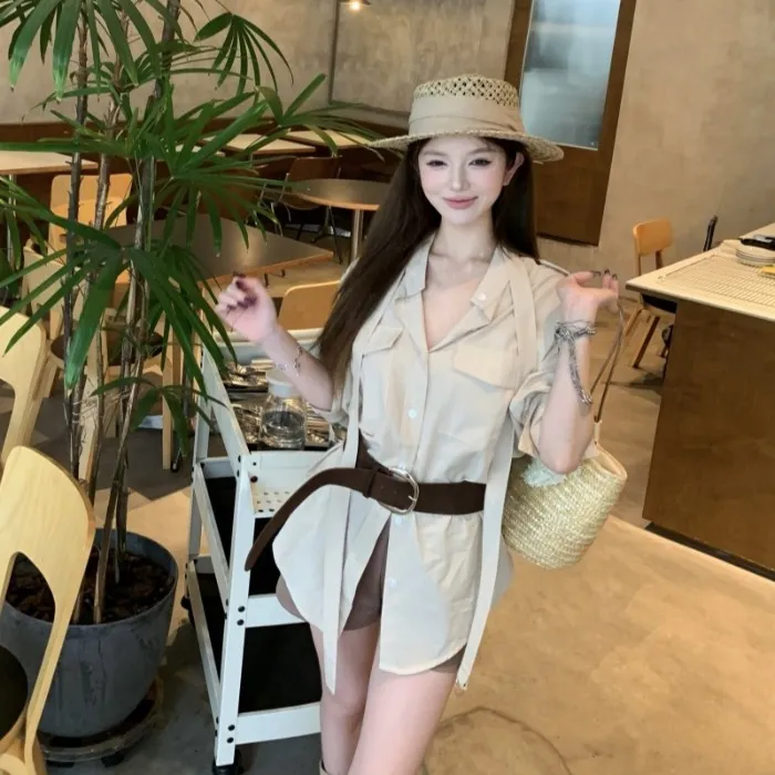 卡其色polo领长袖衬衫外套女早秋宽松气质中长款上衣高腰短裤套装