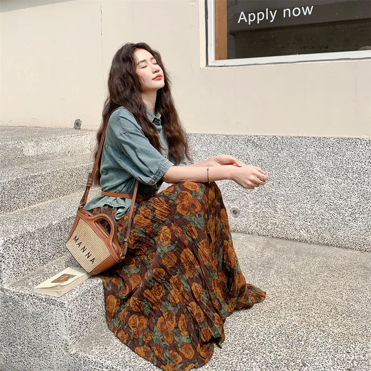 牛仔衬衫碎花半裙套装女夏2025新款小个子两件套清纯系小众不撞款