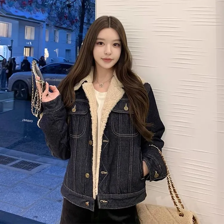 原牛色明线加绒牛仔外套女2025冬季复合毛绒棉服加厚保暖通勤上衣
