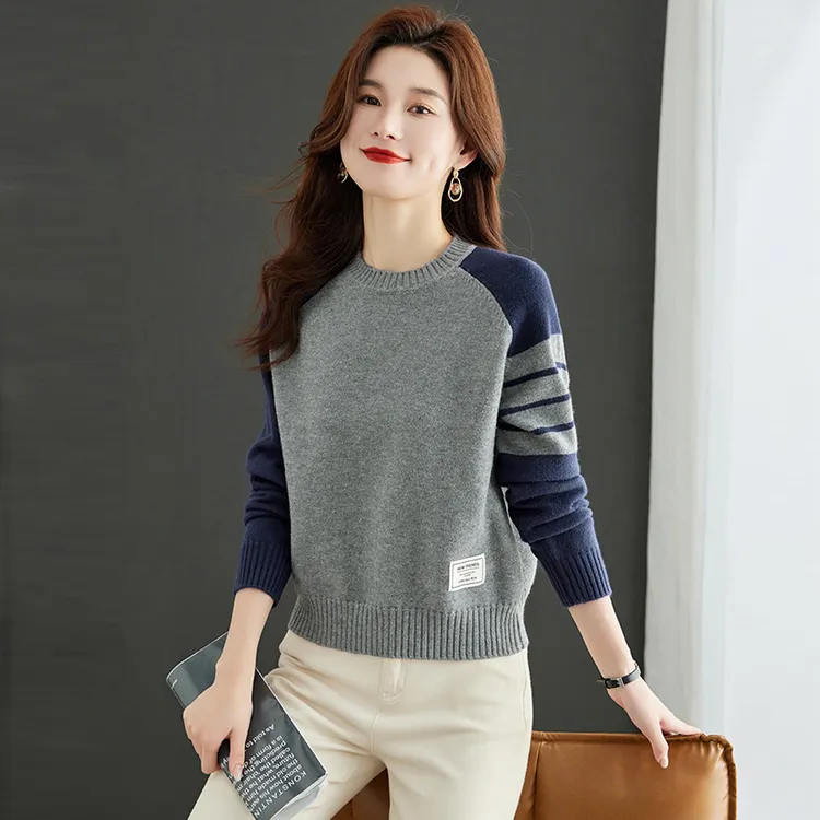 圆领毛衣女短款2025年新款时尚配裙子高腰针织打底衫拼色卡腰内搭