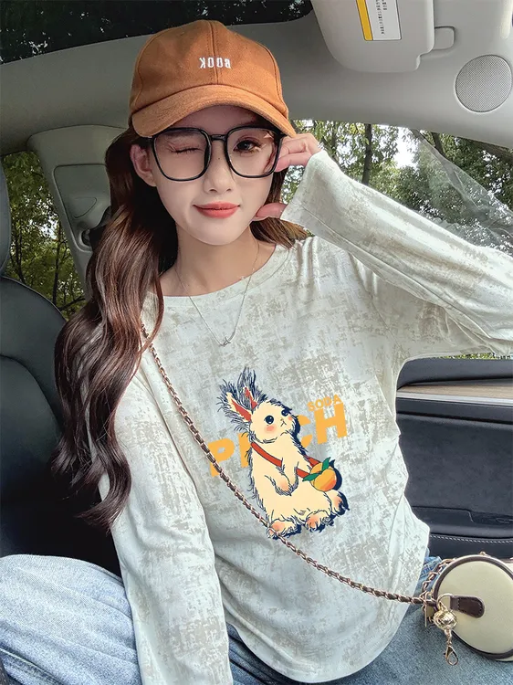 网红洋气炸街女装早秋季爆款时尚大码设计感扎染褶皱显瘦打底衫潮