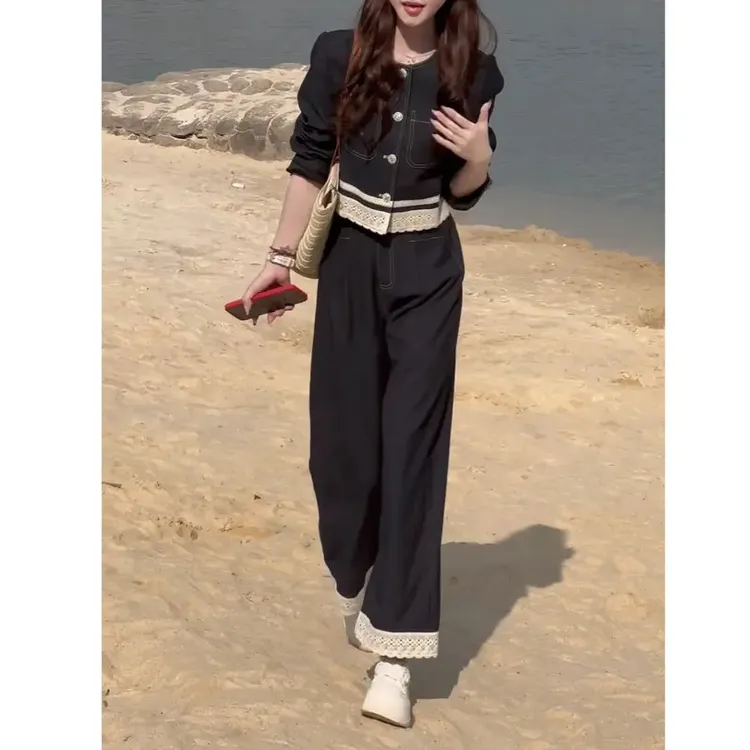 （怀旧蓝调）独特设计感蕾丝拼接两件套