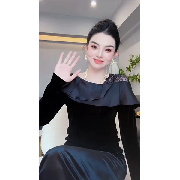 网红洋气炸街复古国风丝绒拼接荷叶领一字肩打底衫时尚设计感上衣