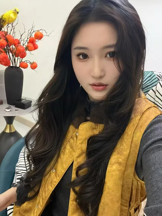 2025秋冬新款貂毛马甲女短款马夹保暖显瘦背心外套棉保暖坎肩