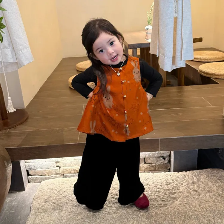 女童新中式秋装2025新款女孩中秋汉服圆领马甲儿童复古唐装背心潮