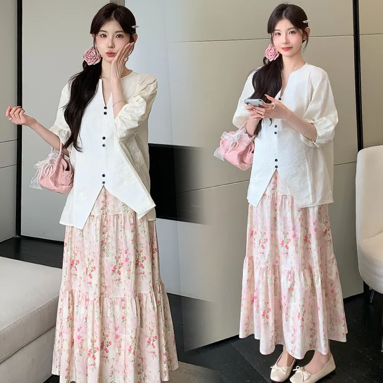 孕妇套装夏季2025新款洋气重工刺绣提花上衣孕妇半身裙两件套夏装