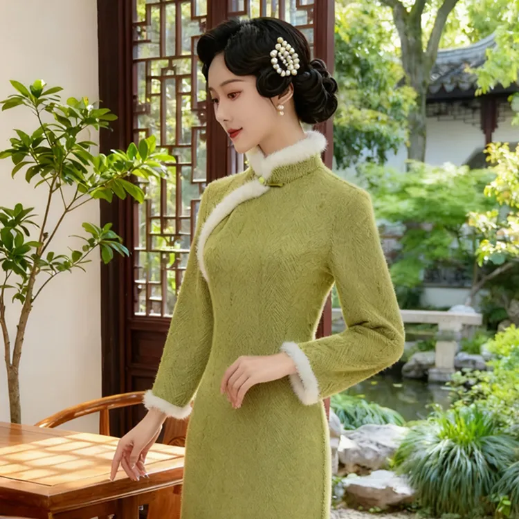 绝美新中式旗袍秋冬加绒加厚2025新款高端妈妈连衣裙改良日常可穿