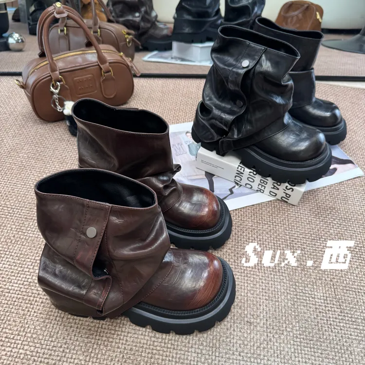 〖追风时尚〗增高7cm显瘦厚底时尚休闲百搭裤管靴马丁靴689-138（杰）