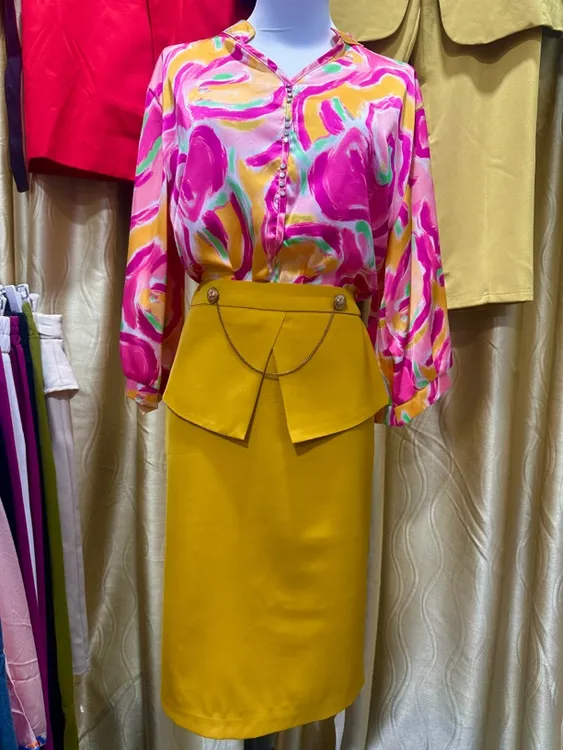 努尔新款半身裙+衬衫