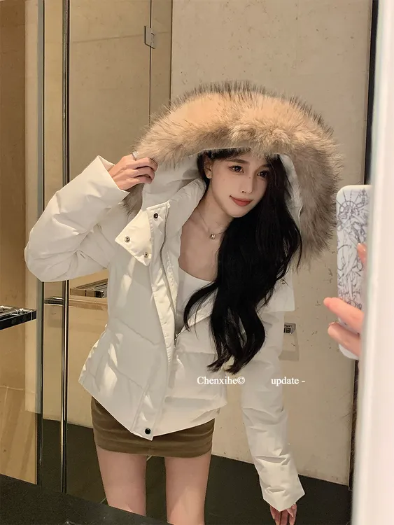 2025新款收腰版羽绒棉服女冬季短款白色修身爆款外套