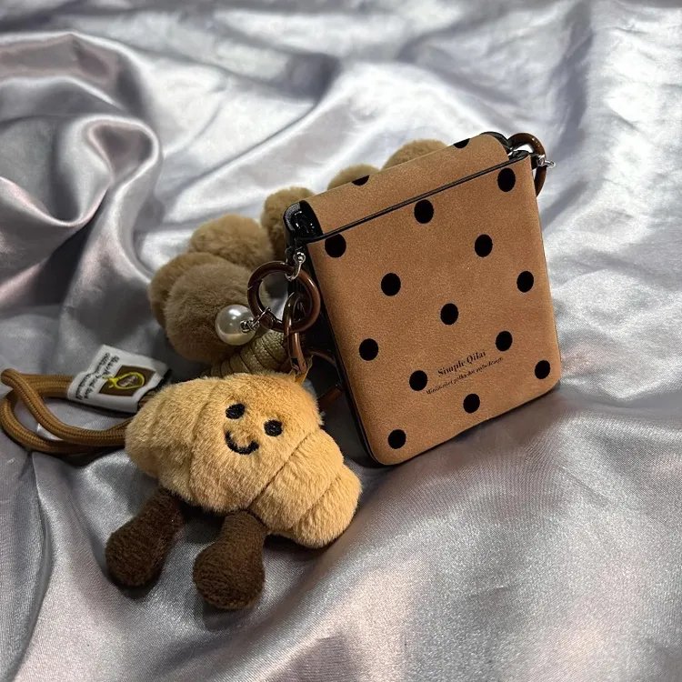 适用三星W25 Flip手机壳PuraX折叠屏秋冬棕色波点全包皮质保护套