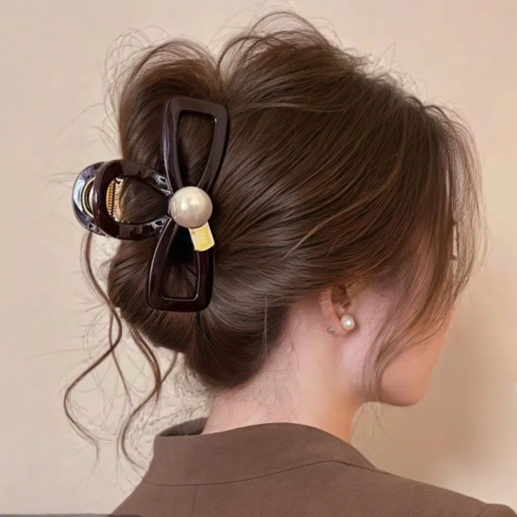 韩系蝴蝶结珍珠抓夹大号女夏2025高级感鲨鱼夹发夹后脑勺发饰590