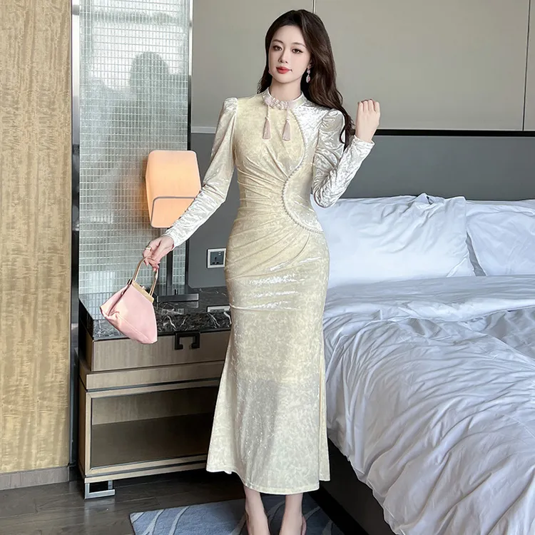 春装新款新中式旗袍国风女装精致气质白色包臀丝绒连衣裙70676