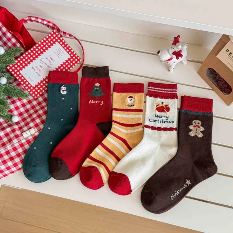 袜子女锁温保暖秋冬中筒可爱女士复古日系ins圣诞潮流长袜爆款