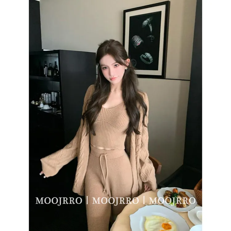 慵懒风套装女秋季小个子针织开衫外套修身吊带上衣休闲长裤三件套