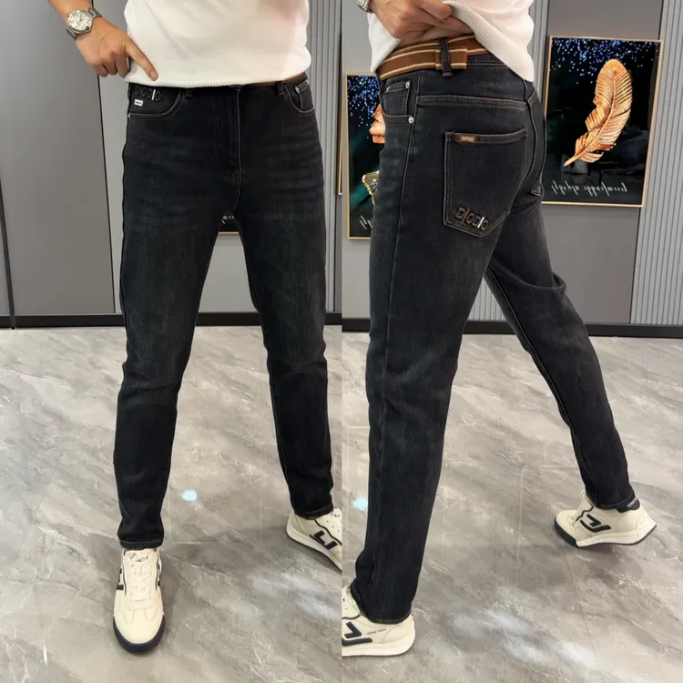 男士牛仔裤广州新款简约舒适加绒牛仔裤男款百搭修身显瘦小脚裤男