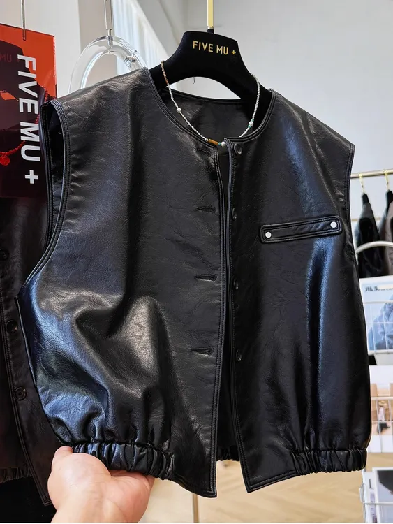 设计感短款皮马甲女2025春秋新款时尚百搭无袖外套坎肩PU皮马夹潮