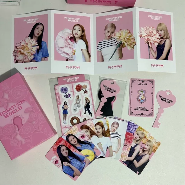 BLACKPINK bptg游戏周边微缩世界版游戏盒 现货正品