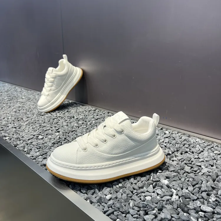 2025秋冬新款时尚增高软底运动潮流厚底时尚百搭低帮休闲鞋