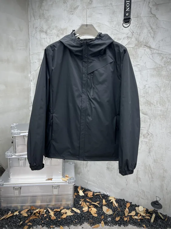 2025秋季新款户外压胶商务休闲男士夹克外套韩版时尚百搭冲锋衣