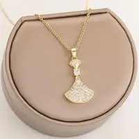 钛钢吊坠 时尚百搭满钻小裙子项链女ins小众设计感金色轻奢X2362