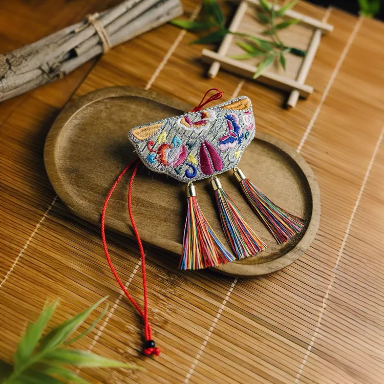 【如意锁】柞蚕丝国风刺绣挂件岫玉平安扣新中式平安香囊包挂