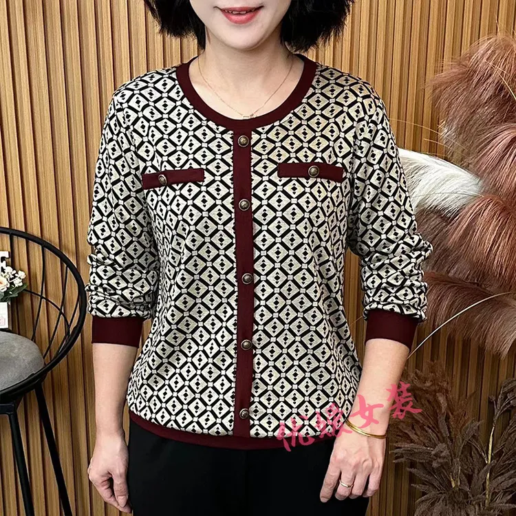 中老年女装秋季休闲宽松显瘦撞色圆领印花百搭洋气妈妈装长袖上衣