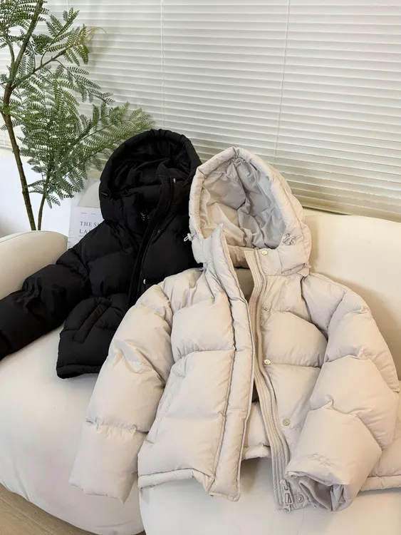 【95白鸭绒】2025冬新款95白鸭绒羽绒服女短款可脱卸帽加厚保暖外套
