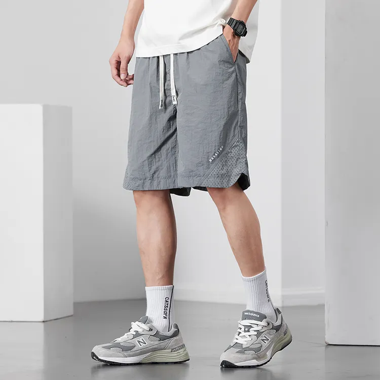 夏季冰丝薄款休闲外穿五分裤男士轻薄透气宽松速干百搭运动中裤子