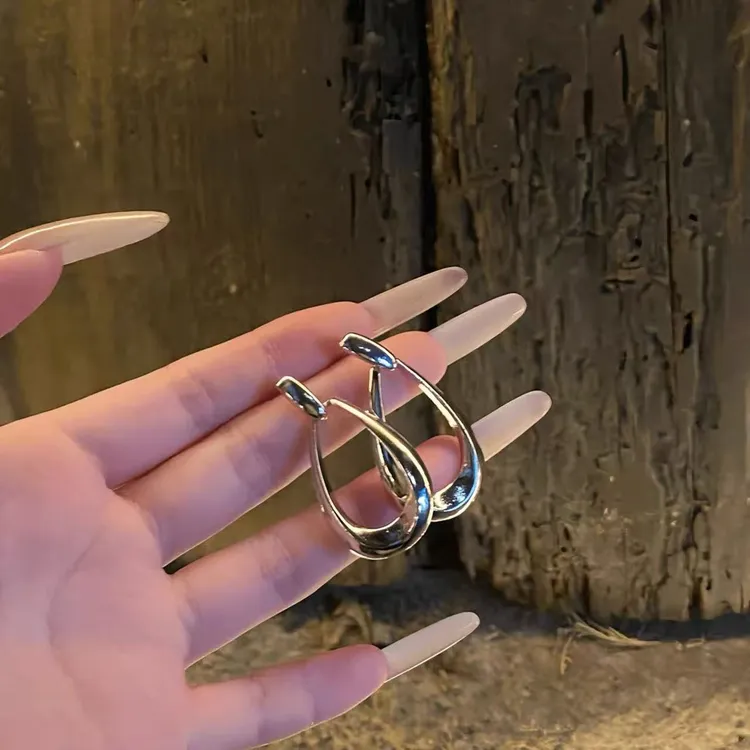 几何椭圆小众设计高级感镂空水滴金属耳钉女气质时尚耳环轻奢耳饰